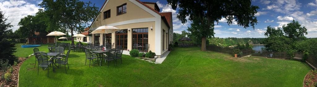 Penzion Fousek Zvíkovské Podhradí Extérieur photo