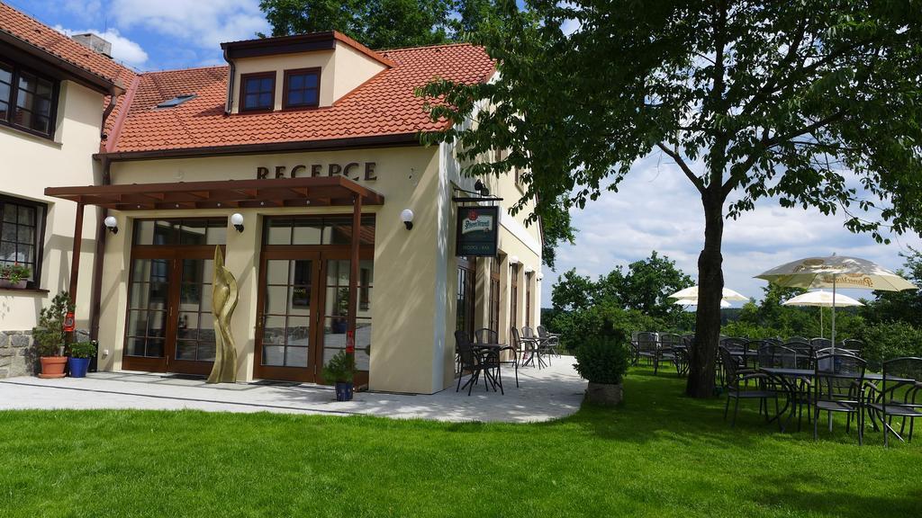Penzion Fousek Zvíkovské Podhradí Extérieur photo